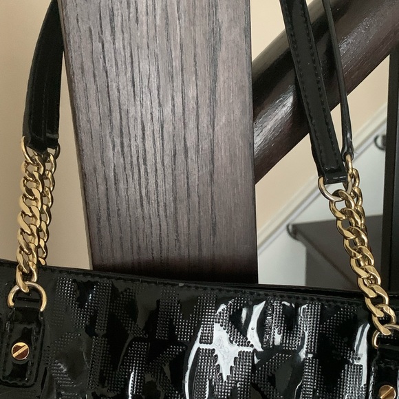 MICHAEL KORS PATENT LEATHER BAG - Picture 3 of 15